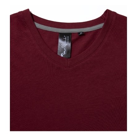 700 Action V-Neck